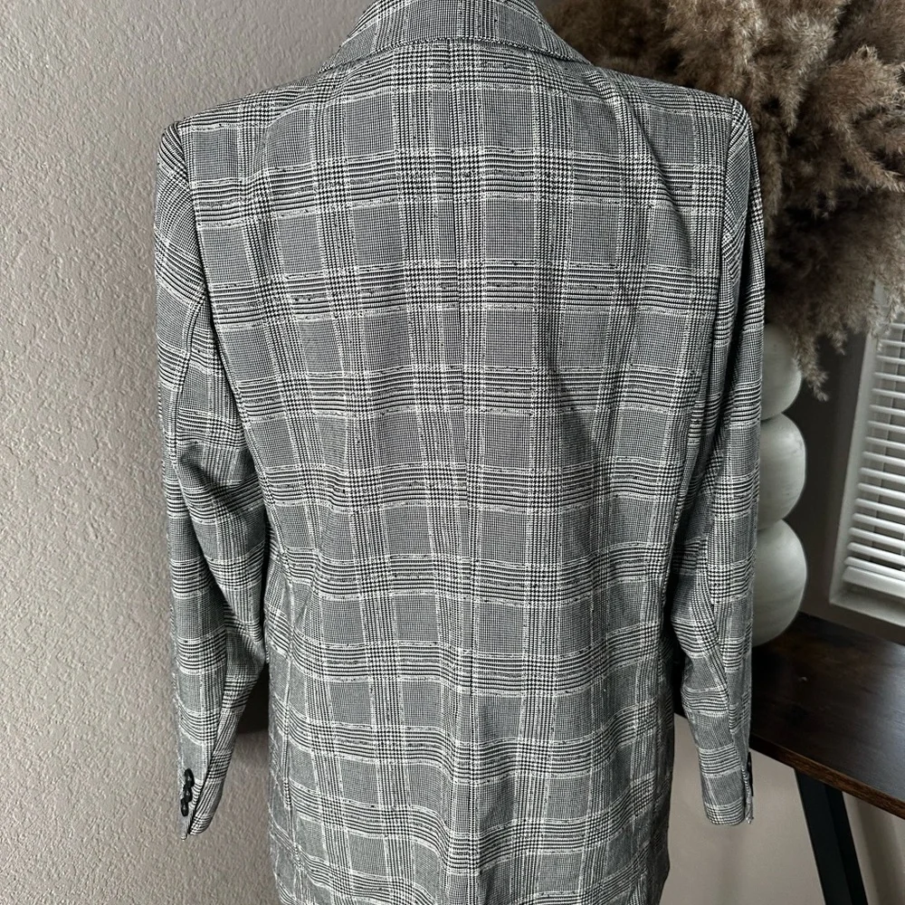 H&M Chic Gray Plaid Blazer Size 12 - Picture 4 of 6